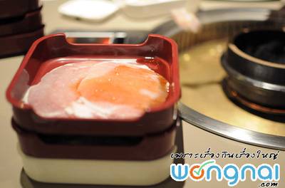 หมูสไลด์บางเฉียบ สดใช้ได้ ที่ ร้านอาหาร Yuu Jung Paradise park