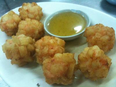 กุ้งระเบิด ที่ ร้านอาหาร ข้าวต้มบวร