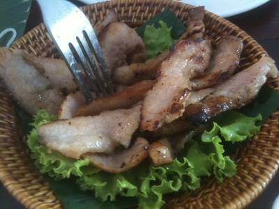 คอหมูย่าง ที่ ร้านอาหาร ตำมั่ว ลาดพร้าว 101