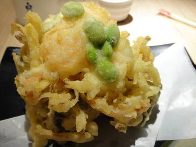 คากิ อาเงะ ที่ ร้านอาหาร Kazokutei Central ปิ่นเกล้า