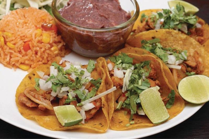 The taquitos al pastor are just like in Mexico City ที่ ร้านอาหาร Tacos & Salsa