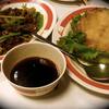 เนื้อแพะผัดคึ่นฉ่ายกับปลาหิมะทอดครีมสลัด เอาไปเลยห้าดาว ที่ ร้านอาหาร เล่าลี่หูฉลาม