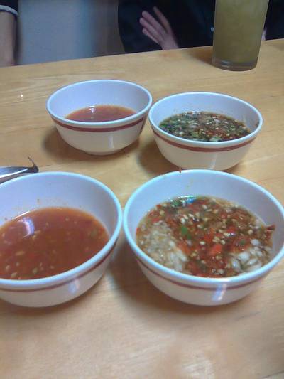 น้ำจิ้ม ที่ ร้านอาหาร Shimizu Shabu