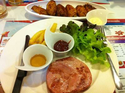 น่ากินป่าวค่ะ อร่อยนะ ที่ ร้านอาหาร XXL STEAKHOUSE