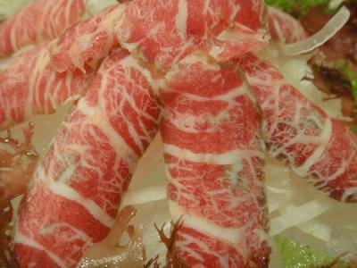 เนื้อม้าซาซิมิ ที่ ร้านอาหาร Honmono Sushi เซ็นทรัลชิดลม