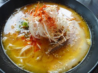 อย่างเผ็ด ที่ ร้านอาหาร Gokumiso - Ramen Champion