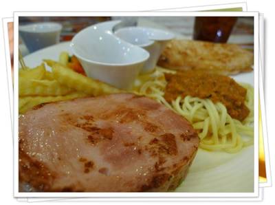 ร้านอาหาร XXL STEAKHOUSE