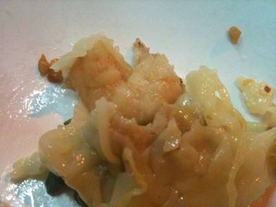 เกี๊ยวเค้ากุ้งเป็นตัวเลยนะ! ที่ ร้านอาหาร มังกรขาว