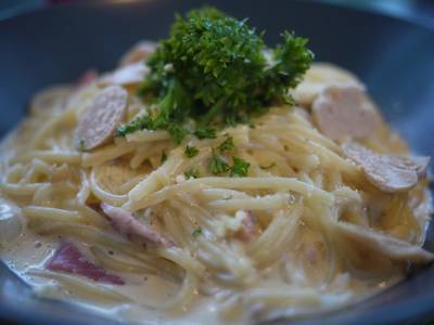 คาโบนาร่า ครีมนุ่มหอมมั่กๆ .... ที่ ร้านอาหาร บ้านสปาเก๊ตตี้ บางแสน