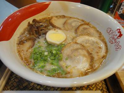 ชาชิว ราเมน ที่ ร้านอาหาร Ajisen Ramen Major ปิ่นเกล้า