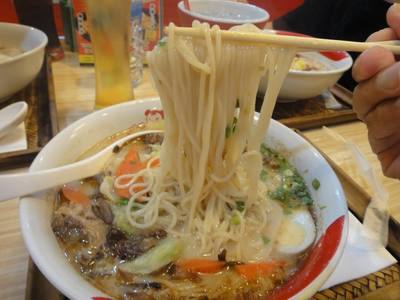 ไพคุ ราเมน ที่ ร้านอาหาร Ajisen Ramen Major ปิ่นเกล้า