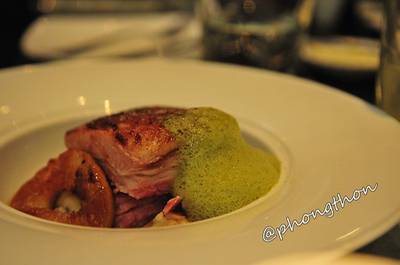 12 Hours Braised Pork Belly ที่ ร้านอาหาร Hyde & Seek Gastro Bar