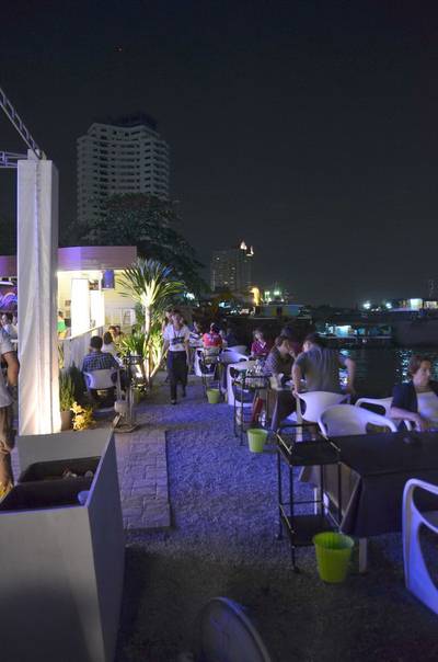เดอะเวฟ The Wave ที่ ร้านอาหาร The Wave Restaurant