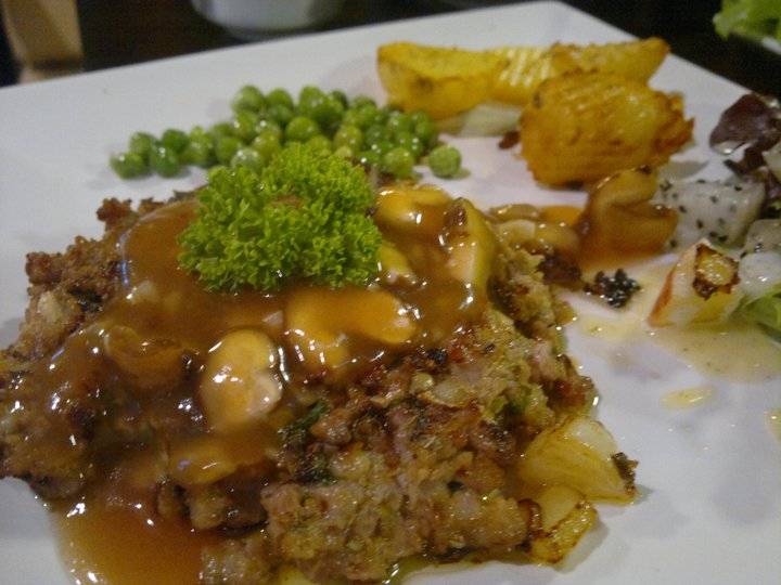 Hamburger steak Brown Sauce ที่ ร้านอาหาร HD Steak & Bar