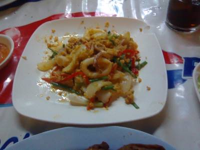ปลาหมึกไข่เค็ม - ไม่เวิร์คเลย ที่ ร้านอาหาร ส้มตำปูม้าป้าประไพ