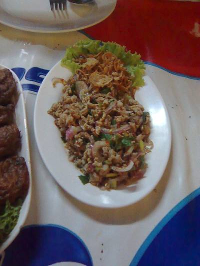 ลาบ - โอเคอยู่ ที่ ร้านอาหาร ส้มตำปูม้าป้าประไพ