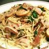 Spaghetti Basilico เผ็ดด้วยพริกแห้ง แซ่บมาก ที่ ร้านอาหาร Fuji Coffee Shop