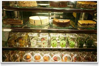 ร้านอาหาร Bug & Bee