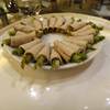 ร้านอาหาร First Class SF World Cinema