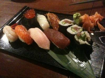 Nigiri Set ที่ ร้านอาหาร Nagiya Nihonmachi