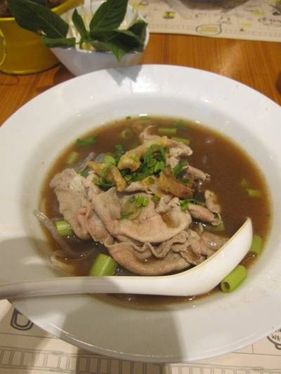 ก๋วยเตี๋ยวเรือคุโระบูตะ ที่ ร้านอาหาร Zood Noodle เซ็นทรัล เวิล์ด