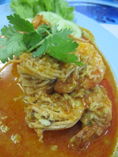 กุ้งฉู่ฉี่นมสด ที่ ร้านอาหาร น้องเมย์
