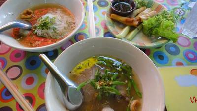 ก๋วยเตี๋ยวเมนูเด็ดของร้าน ที่ ร้านอาหาร ในสวนอารมณ์ดี