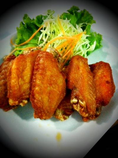 ปีกไก่ทอด ที่ ร้านอาหาร อีสานเฮ้าส์