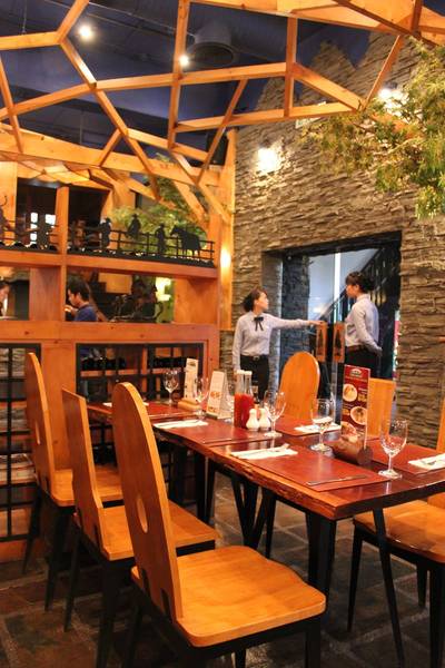 พอเข้ามาก็เป็นจั่งซี๊ ที่ ร้านอาหาร โชคชัยสเต็กเฮ้าส์ สุขุมวิท 23
