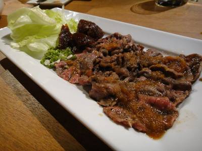 เนื้อน่องลายย่างกับเยลลี่แจ่ว ที่ ร้านอาหาร Salt