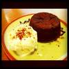 chocolate lava & vanilla icecream  ที่ ร้านอาหาร mad hatter