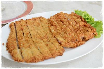 ซันมูน ที่ ร้านอาหาร เกี๊ยวจีน (ภัตตาคารซันมูน)