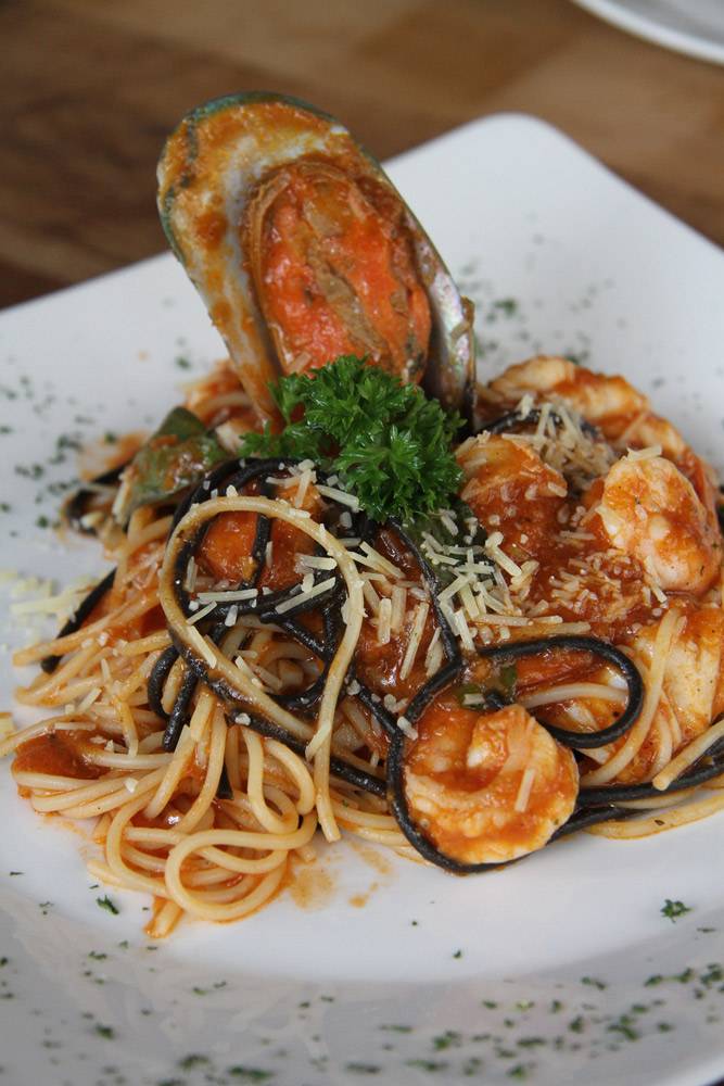 seafood spaghetti ที่ ร้านอาหาร Peony Tea Room The Circle The Circle