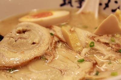 ใกล้ๆครับ ที่ ร้านอาหาร Yamagoya Ramen อัมรินทร์ พลาซ่า