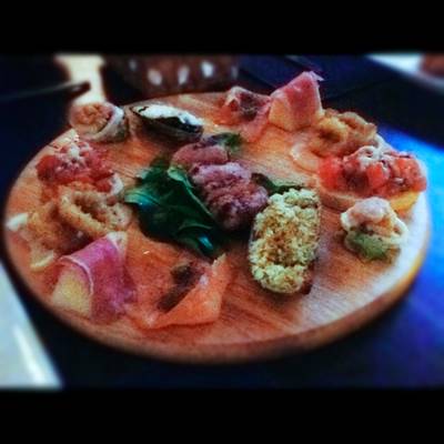 appetizer รวมมิตรหลายอย่าง ที่ ร้านอาหาร Capri K-Village
