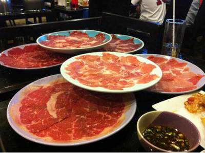 เนื้อทุกรูปแบบ ถูกใจมากมากครับบบ ที่ ร้านอาหาร Hachi Teppanyaki & Sushi