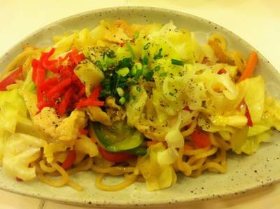 ยากิราเมง แนวคิดอาหารรถเข็นจากฟูกุโอกะ ที่ ร้านอาหาร Dotonbori Ramen The Crystal Park