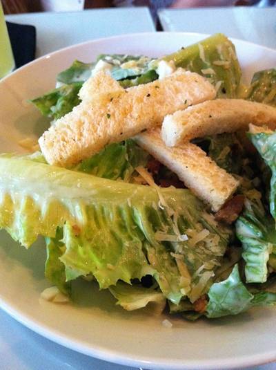 caesar salad ที่ ร้านอาหาร Kitchen & More than I can say