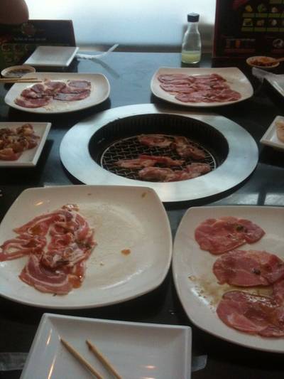 ลงมือรับประทาน ที่ ร้านอาหาร Moshi Moshi Yakiniku Pure Place