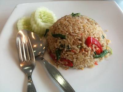 ชุดข้าวผัดหมูสับขี้เมากับแกงจืดไข่น้ำ ที่ ร้านอาหาร KOKO