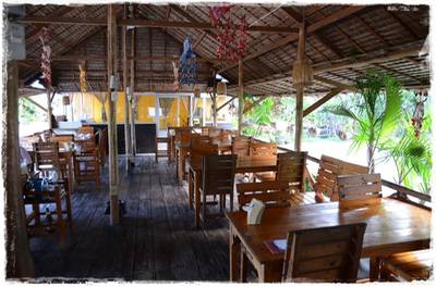 ร้านอาหาร บ้านสวนไข่แก้ว