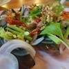 ยำไข่เยี่ยวม้า ที่ ร้านอาหาร ไผ่ไท