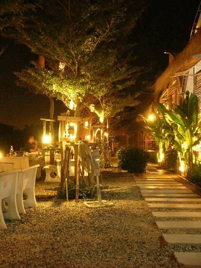 ร้านอาหาร เลอันดา law-anda ร้านอาหาร เลอันดา law-anda