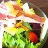 garden salad ที่ ร้านอาหาร Lapin คาเฟ่กระต่ายน้อย