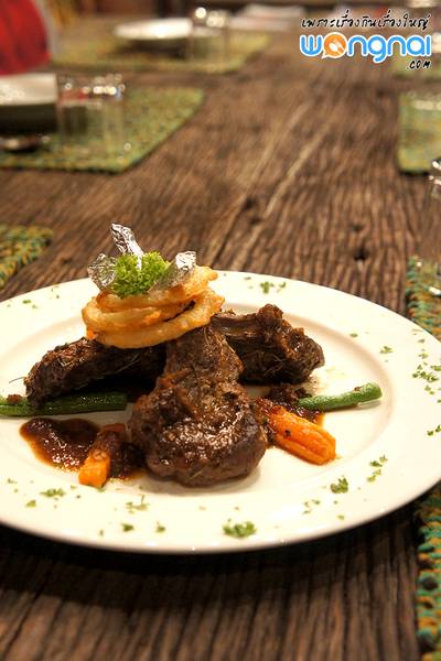 ร้านอาหาร Bloody Moon