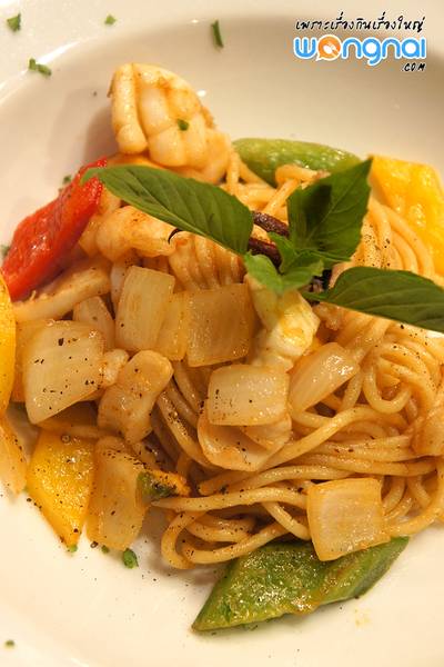 ร้านอาหาร Bloody Moon