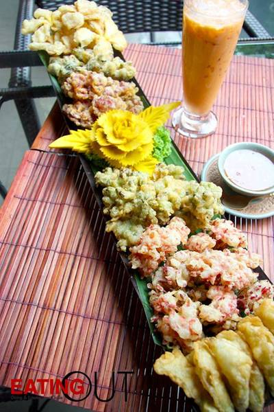 ฉันชื่อบุษบา ที่ ร้านอาหาร Ruen Mallika Royal Thai Cuisine