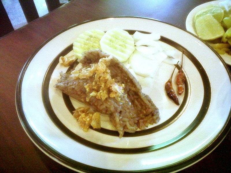 ข้าวเงี้ยว หรือข้าวกั้นจิ้น ที่ ร้านอาหาร ข้าวซอยลำดวน ฟ้าฮ่าม สาขา 2