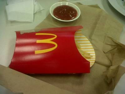 ร้านอาหาร McDonald's มาบุญครอง