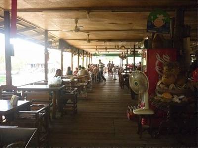 บรรยากาศภายในร้าน ที่ ร้านอาหาร เคียงเล ซีฟู๊ด